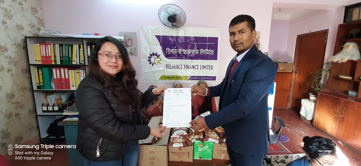Reliance Finance Limited Imadol Branch distributed Food items to Mudita Sevagriha
